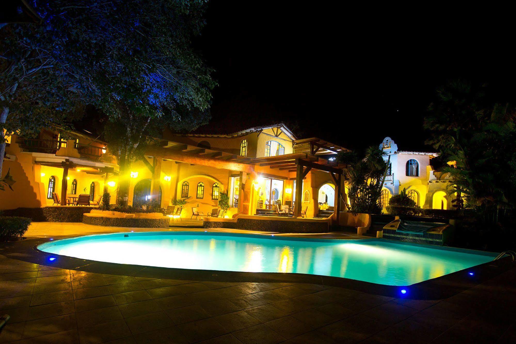 Mantaraya Lodge Puerto Lopez Exterior photo